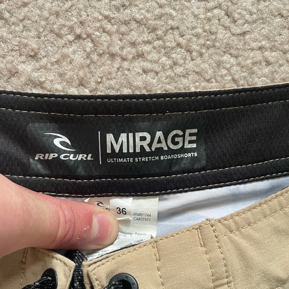 Rip Curl Mirage Board Shorts Size 36 - image 2